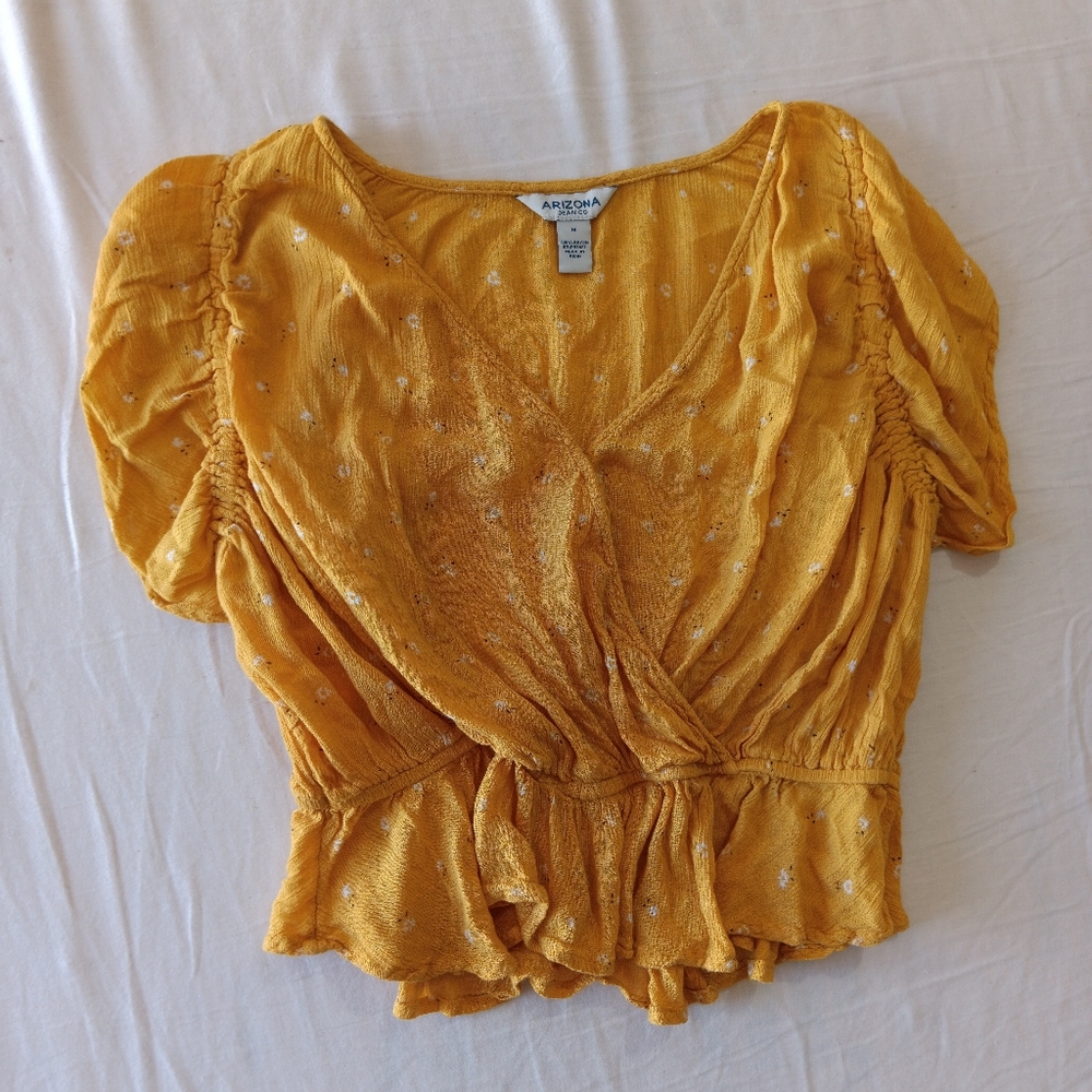 Arizona Jean M Mustard Cropped Top